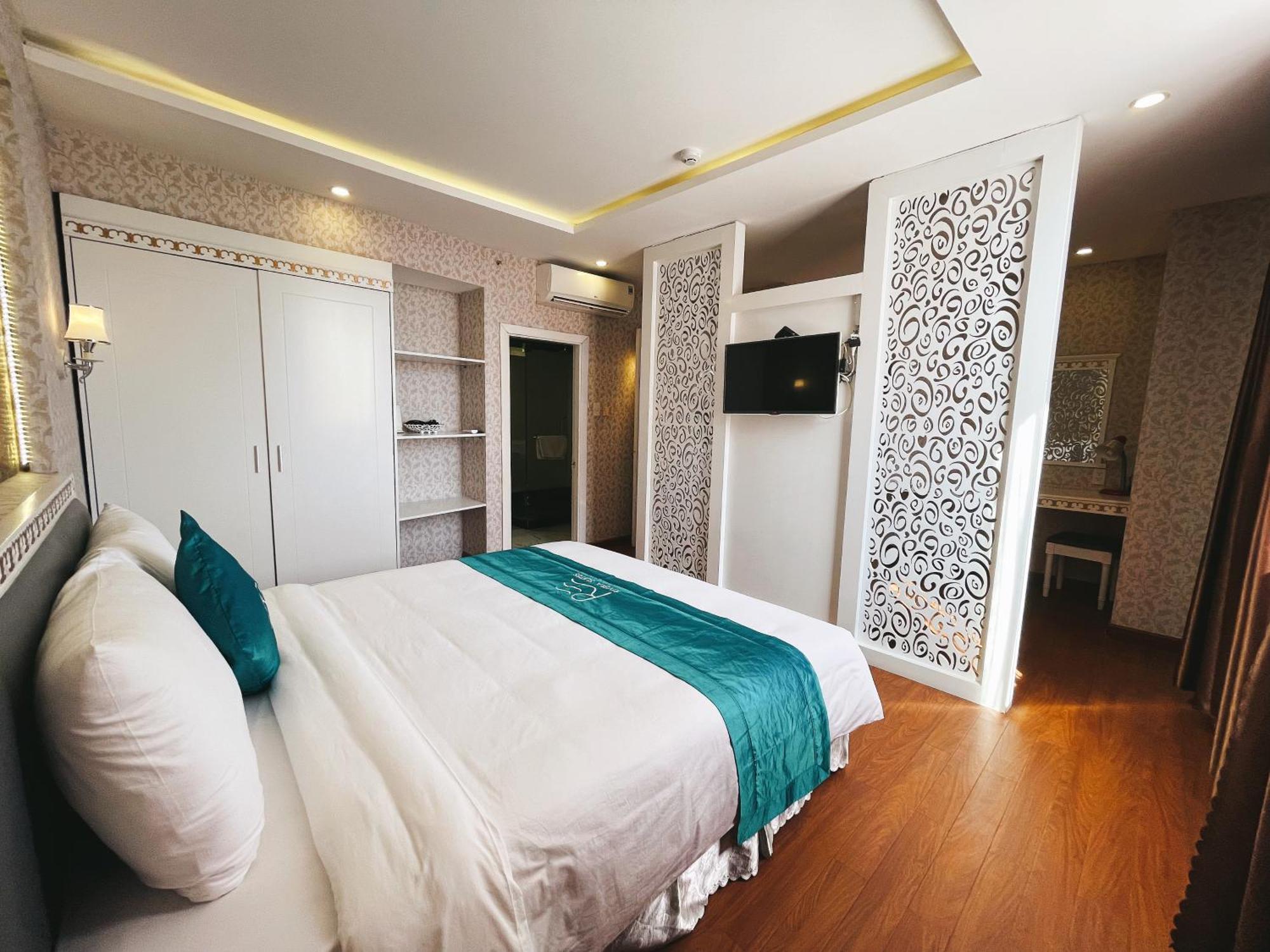 Rivera Boutique 3* Da Nang